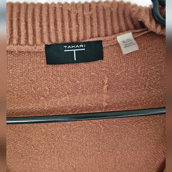 Tahari XL Rust Half-Zip Sweater - Picture 2 of 6